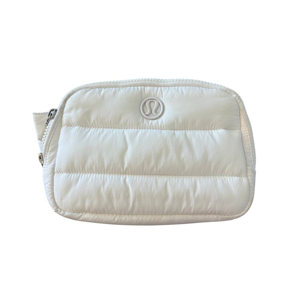 Lululemon 1L Everywhere Wunder Puff White Belt Bag